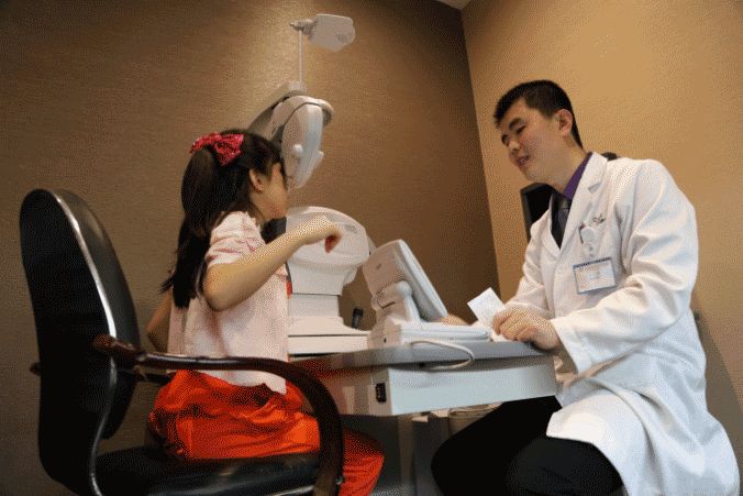 醫(yī)學驗光配鏡,?，斎鹨曆劭?上海眼科醫(yī)院