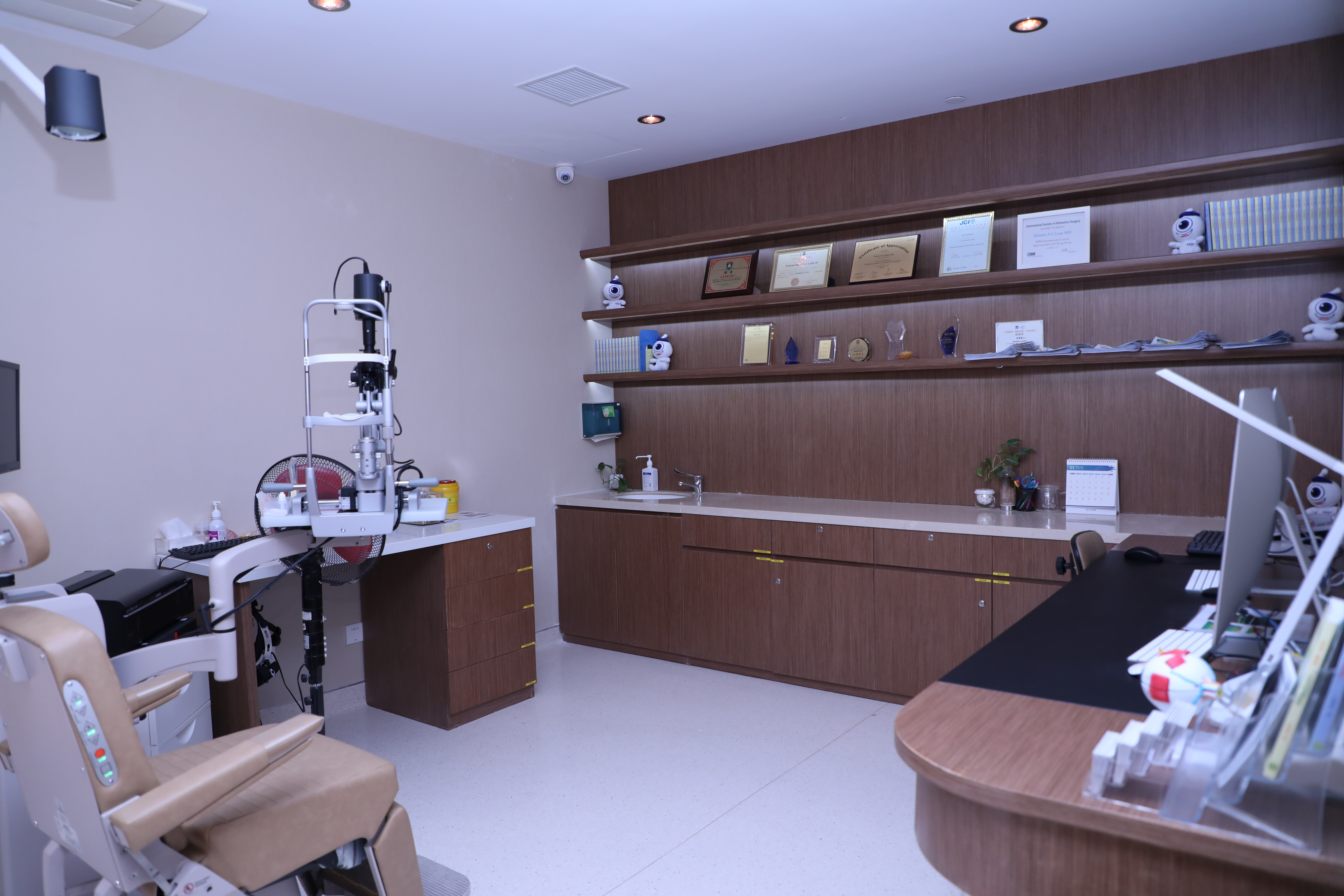 白內(nèi)障,?，斎鹨曆劭?上海眼科醫(yī)院